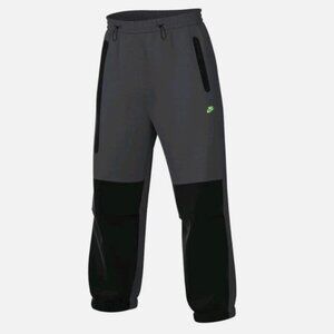 Nike Sportswear Tech Woven Oversized Straight Leg Track Pants Men’s M Gray  $135